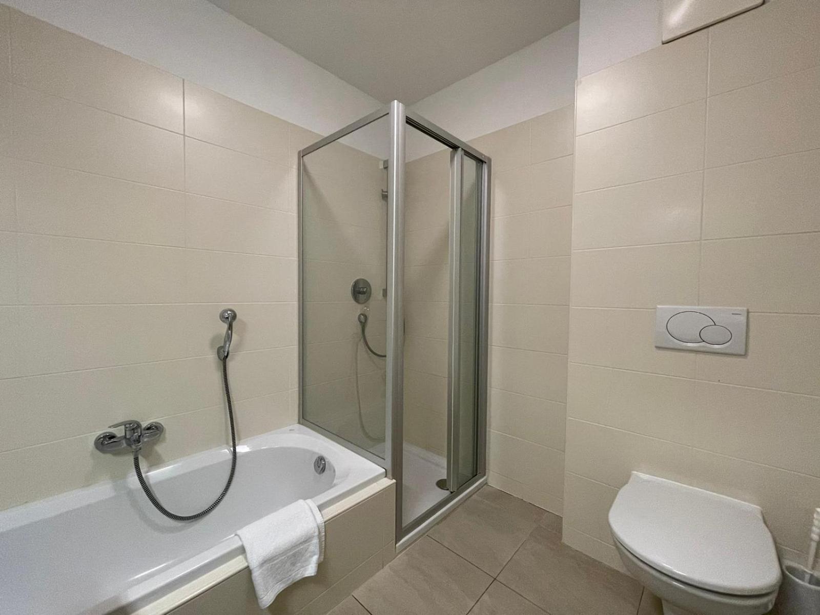 Ski & Golf Apartments By Kaprun Rentals Room photo